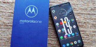 Motorola One Zoom